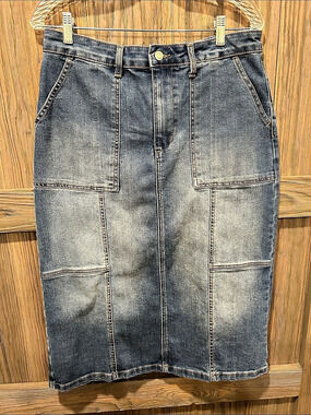 Time and Tru Denim Midi Skirt in Blue Like New